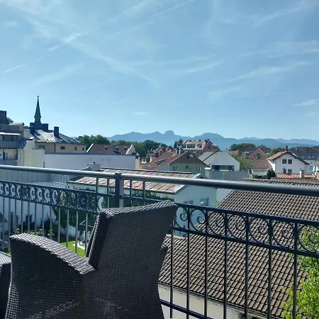 - Pano *